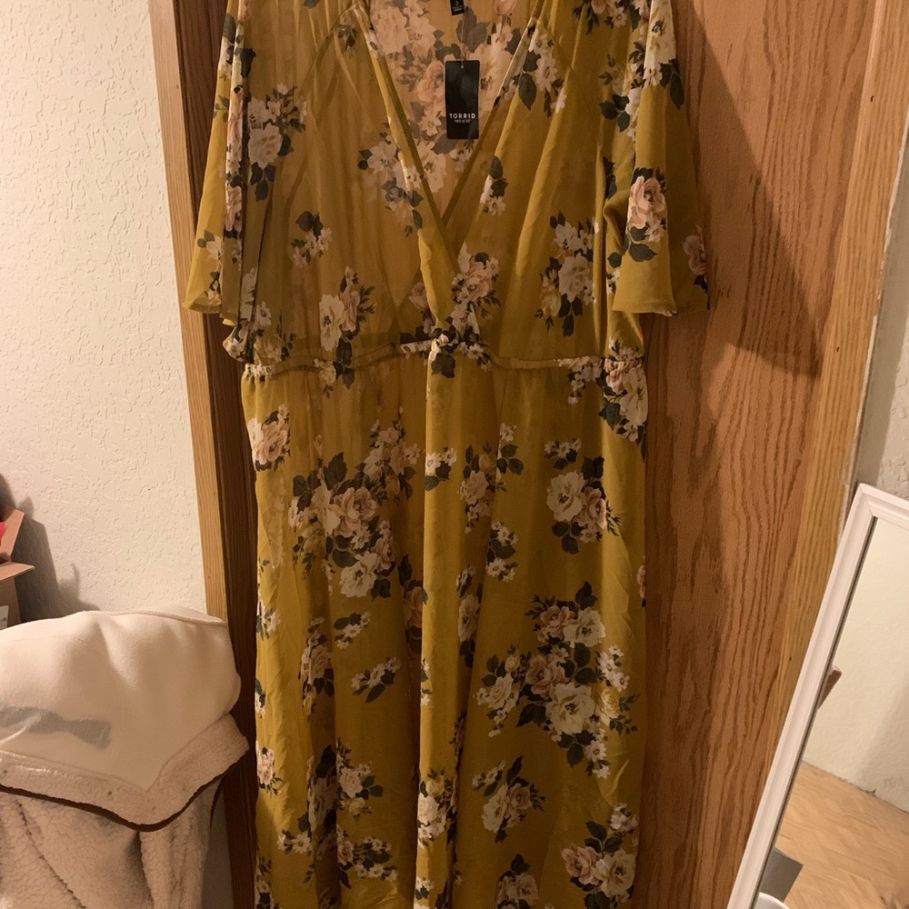 MUSTARD YELLOW FLORAL CHIFFON HI-LO DRESS